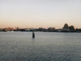 Skyline Victoria von West Bay Marina, südlicher Teil